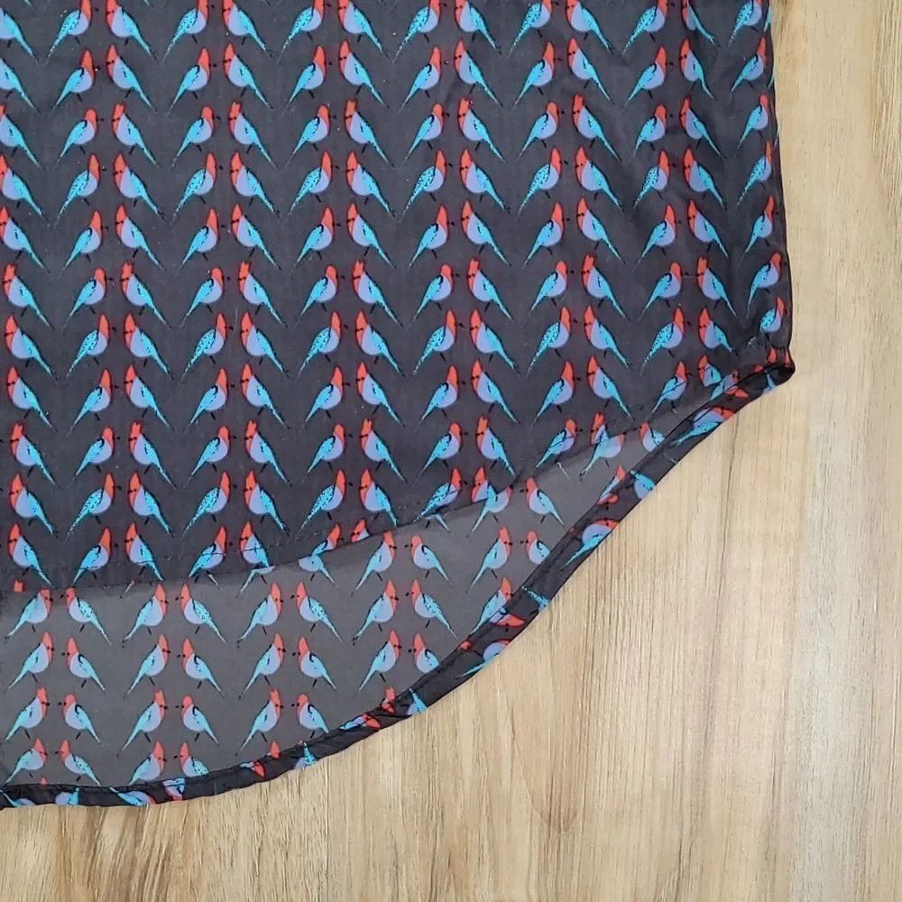 💜Gray Bird Print Cutout Back Sleeveless Top Medium - Picture 6 of 9
